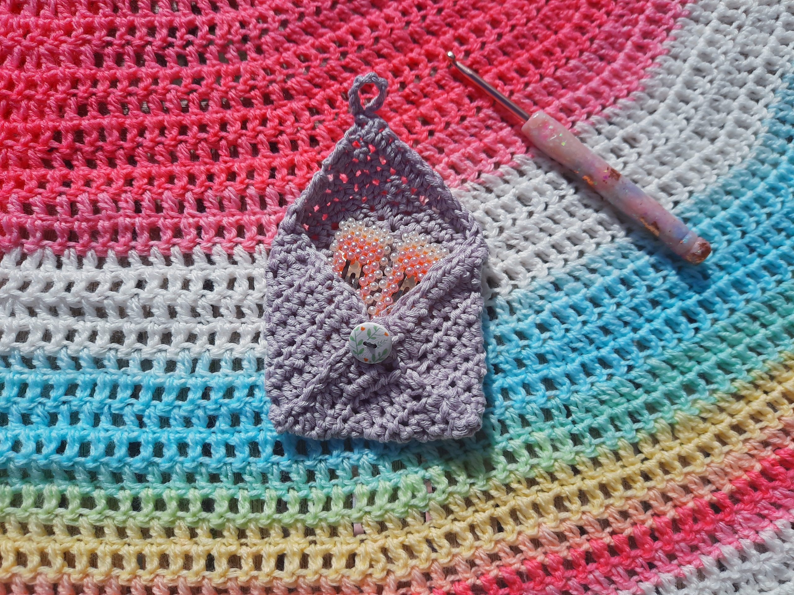 Crochet pouch