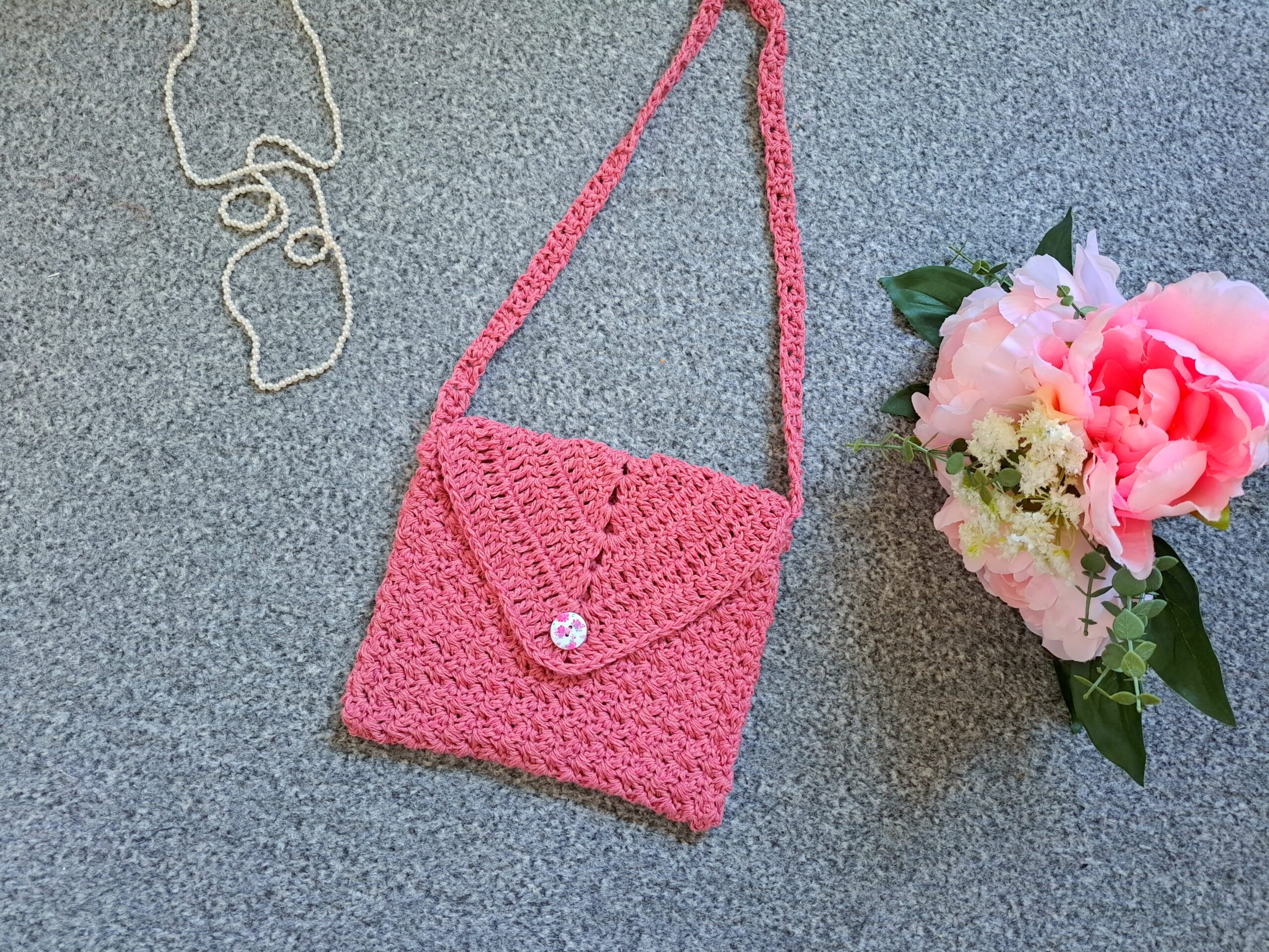 Boho Sling Bag - Free Sewing Pattern - Love to Stitch and Sew