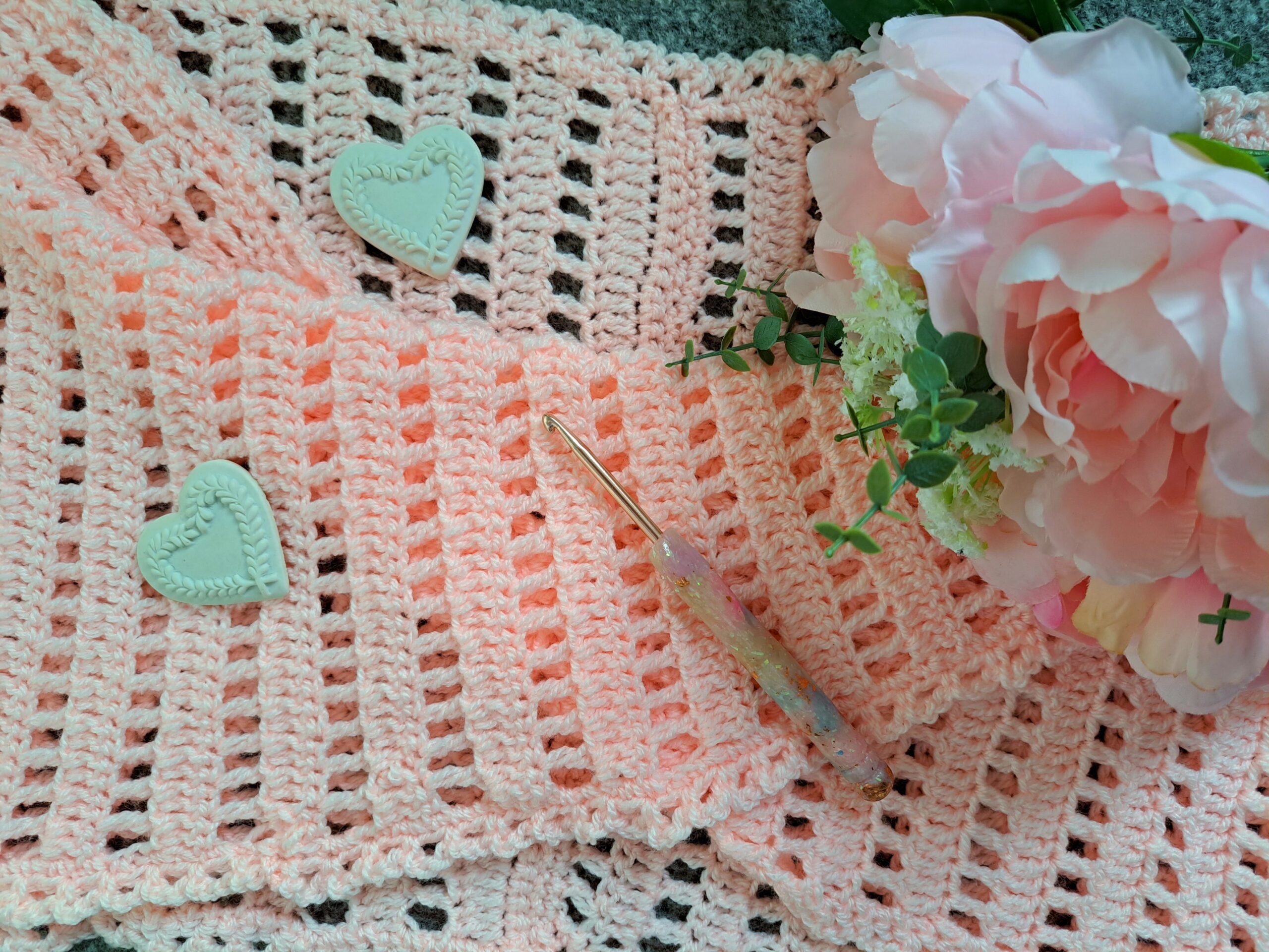 Crochet Pretty Knot Wrap Free Pattern